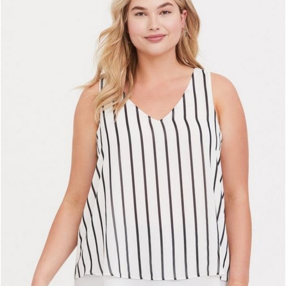 Torrid | Georgette White Black Swing Top - Picture 3 of 9